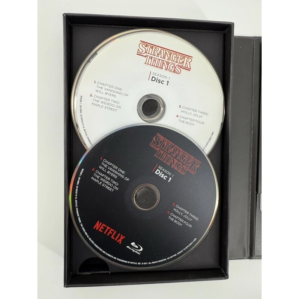 Stranger Things Season 1 DVD Target Exclusive (VHS Case) No Dust Cover - Picture 5 of 6